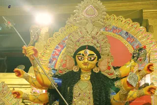 http://nithyananda.org/sites/default/files/photo-gallery/2018-10Oct-13-nithyananda-diary_bengaluru-aadheenam_uttamotama-seva_7T9A9927.JPG