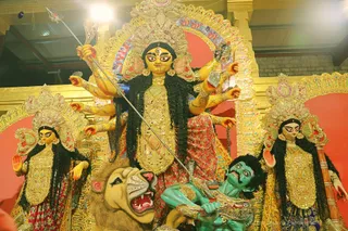 http://nithyananda.org/sites/default/files/photo-gallery/2018-10Oct-13-nithyananda-diary_bengaluru-aadheenam_uttamotama-seva_7T9A9929.JPG