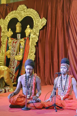 http://nithyananda.org/sites/default/files/photo-gallery/2018-10Oct-13-nithyananda-diary_bengaluru-aadheenam_uttamotama-seva_7T9A9940.JPG