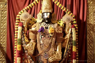 http://nithyananda.org/sites/default/files/photo-gallery/2018-10Oct-14-nithyananda-diary_bengaluru-aadheenam_uttamotama-seva_7T7A0492.JPG