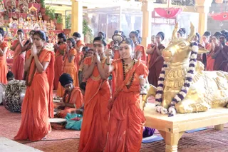 http://nithyananda.org/sites/default/files/photo-gallery/2018-10Oct-14-nithyananda-diary_bengaluru-aadheenam_uttamotama-seva_7T9A0369.JPG