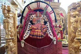 http://nithyananda.org/sites/default/files/photo-gallery/2018-10Oct-14-nithyananda-diary_bengaluru-aadheenam_uttamotama-seva_7T9A0466.JPG