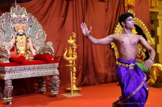 http://nithyananda.org/sites/default/files/photo-gallery/2018-10Oct-14-nithyananda-diary_bengaluru-aadheenam_uttamotama-seva_7T9A0605.JPG