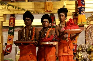 http://nithyananda.org/sites/default/files/photo-gallery/2018-10Oct-14-nithyananda-diary_bengaluru-aadheenam_uttamotama-seva_7T9A0664.JPG