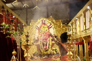 http://nithyananda.org/sites/default/files/photo-gallery/2018-10Oct-14-nithyananda-diary_bengaluru-aadheenam_uttamotama-seva_7T9A0733.JPG
