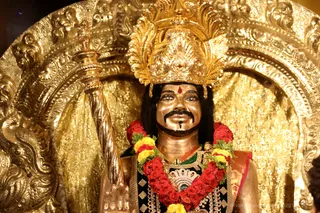 http://nithyananda.org/sites/default/files/photo-gallery/2018-10Oct-15-nithyananda-diary_bengaluru-aadheenam_uttamotama-seva_7T7A0741.JPG