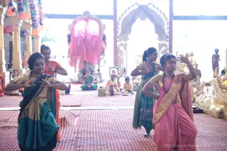http://nithyananda.org/sites/default/files/photo-gallery/2018-10Oct-15-nithyananda-diary_bengaluru-aadheenam_uttamotama-seva_7T9A0884.JPG