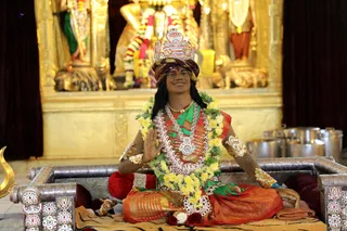 http://nithyananda.org/sites/default/files/photo-gallery/2018-10Oct-15-nithyananda-diary_bengaluru-aadheenam_uttamotama-seva_7T9A0943.JPG