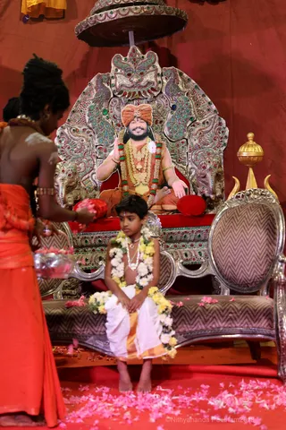 http://nithyananda.org/sites/default/files/photo-gallery/2018-10Oct-15-nithyananda-diary_bengaluru-aadheenam_uttamotama-seva_7T9A1213.JPG