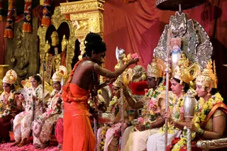http://nithyananda.org/sites/default/files/photo-gallery/2018-10Oct-15-nithyananda-diary_bengaluru-aadheenam_uttamotama-seva_7T9A1237.JPG