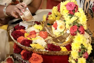 http://nithyananda.org/sites/default/files/photo-gallery/2018-10Oct-16-nithyananda-diary_bengaluru-aadheenam_uttamotama-seva_7T7A1190.JPG
