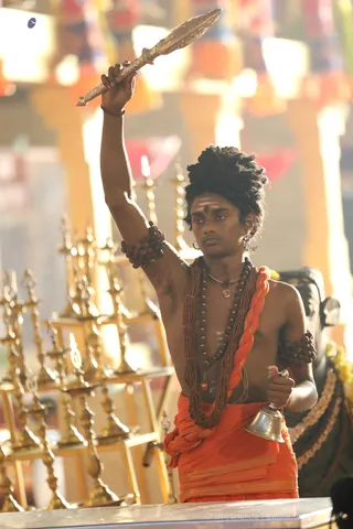 http://nithyananda.org/sites/default/files/photo-gallery/2018-10Oct-16-nithyananda-diary_bengaluru-aadheenam_uttamotama-seva_7T7A1235.JPG