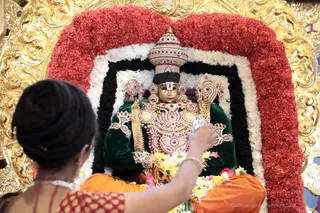 http://nithyananda.org/sites/default/files/photo-gallery/2018-10Oct-16-nithyananda-diary_bengaluru-aadheenam_uttamotama-seva_7T7A1282.JPG