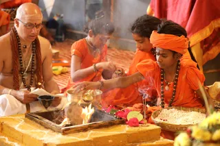 http://nithyananda.org/sites/default/files/photo-gallery/2018-10Oct-16-nithyananda-diary_bengaluru-aadheenam_uttamotama-seva_7T7A1313.JPG