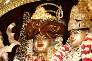 http://nithyananda.org/sites/default/files/photo-gallery/2018-10Oct-16-nithyananda-diary_bengaluru-aadheenam_uttamotama-seva_7T7A1341.JPG