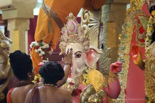 http://nithyananda.org/sites/default/files/photo-gallery/2018-10Oct-16-nithyananda-diary_bengaluru-aadheenam_uttamotama-seva_7T7A1357.JPG