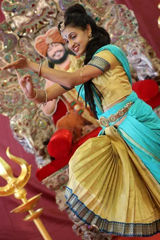 http://nithyananda.org/sites/default/files/photo-gallery/2018-10Oct-16-nithyananda-diary_bengaluru-aadheenam_uttamotama-seva_7T7A1546.JPG