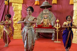 http://nithyananda.org/sites/default/files/photo-gallery/2018-10Oct-16-nithyananda-diary_bengaluru-aadheenam_uttamotama-seva_7T9A1403.JPG