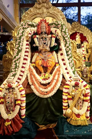 http://nithyananda.org/sites/default/files/photo-gallery/2018-10Oct-16-nithyananda-diary_bengaluru-aadheenam_uttamotama-seva_7T9A1466.JPG