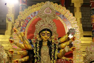 http://nithyananda.org/sites/default/files/photo-gallery/2018-10Oct-16-nithyananda-diary_bengaluru-aadheenam_uttamotama-seva_7T9A1523.JPG