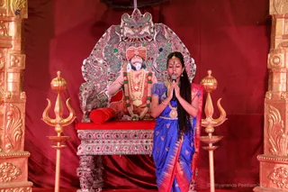 http://nithyananda.org/sites/default/files/photo-gallery/2018-10Oct-16-nithyananda-diary_bengaluru-aadheenam_uttamotama-seva_7T9A1528.JPG