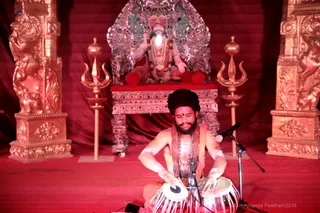 http://nithyananda.org/sites/default/files/photo-gallery/2018-10Oct-16-nithyananda-diary_bengaluru-aadheenam_uttamotama-seva_7T9A1586.JPG