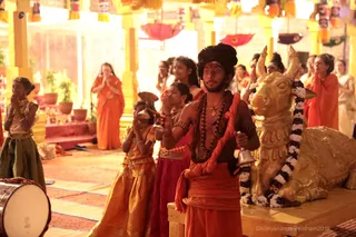 http://nithyananda.org/sites/default/files/photo-gallery/2018-10Oct-16-nithyananda-diary_bengaluru-aadheenam_uttamotama-seva_7T9A1651.JPG