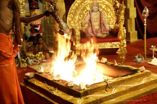 http://nithyananda.org/sites/default/files/photo-gallery/2018-10Oct-16-nithyananda-diary_bengaluru-aadheenam_uttamotama-seva_7T9A1716.JPG