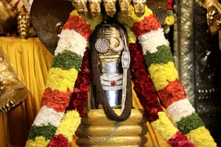 http://nithyananda.org/sites/default/files/photo-gallery/2018-10Oct-17-nithyananda-diary_bengaluru-aadheenam_uttamotama-seva_7T7A2001.JPG