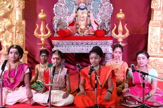 http://nithyananda.org/sites/default/files/photo-gallery/2018-10Oct-17-nithyananda-diary_bengaluru-aadheenam_uttamotama-seva_7T9A2309.JPG