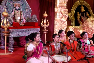 http://nithyananda.org/sites/default/files/photo-gallery/2018-10Oct-17-nithyananda-diary_bengaluru-aadheenam_uttamotama-seva_7T9A2311.JPG
