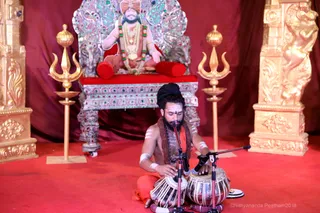 http://nithyananda.org/sites/default/files/photo-gallery/2018-10Oct-17-nithyananda-diary_bengaluru-aadheenam_uttamotama-seva_7T9A2539.JPG