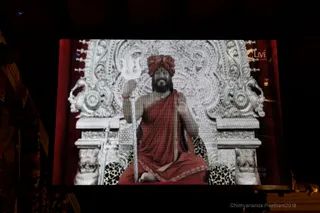 http://nithyananda.org/sites/default/files/photo-gallery/2018-10Oct-17-nithyananda-diary_bengaluru-aadheenam_uttamotama-seva_7T9A2554.JPG