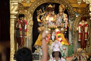 http://nithyananda.org/sites/default/files/photo-gallery/2018-10Oct-18-nithyananda-diary_bengaluru-aadheenam_uttamotama-seva_7T7A2687.JPG