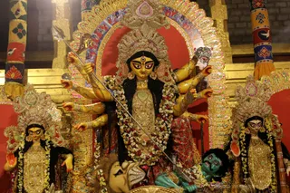 http://nithyananda.org/sites/default/files/photo-gallery/2018-10Oct-18-nithyananda-diary_bengaluru-aadheenam_uttamotama-seva_7T9A3043.JPG
