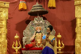 http://nithyananda.org/sites/default/files/photo-gallery/2018-10Oct-18-nithyananda-diary_bengaluru-aadheenam_uttamotama-seva_7T9A3047.JPG