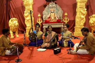 http://nithyananda.org/sites/default/files/photo-gallery/2018-10Oct-18-nithyananda-diary_bengaluru-aadheenam_uttamotama-seva_7T9A3072.JPG
