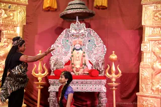 http://nithyananda.org/sites/default/files/photo-gallery/2018-10Oct-18-nithyananda-diary_bengaluru-aadheenam_uttamotama-seva_7T9A3130.JPG