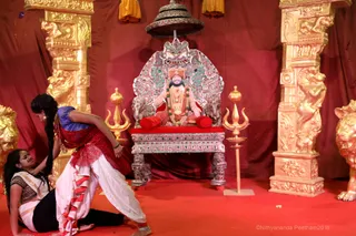 http://nithyananda.org/sites/default/files/photo-gallery/2018-10Oct-18-nithyananda-diary_bengaluru-aadheenam_uttamotama-seva_7T9A3147.JPG