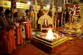 http://nithyananda.org/sites/default/files/photo-gallery/2018-10Oct-18-nithyananda-diary_bengaluru-aadheenam_uttamotama-seva_7T9A3158.JPG