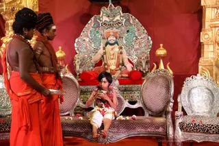 http://nithyananda.org/sites/default/files/photo-gallery/2018-10Oct-18-nithyananda-diary_bengaluru-aadheenam_uttamotama-seva_7T9A3313.JPG