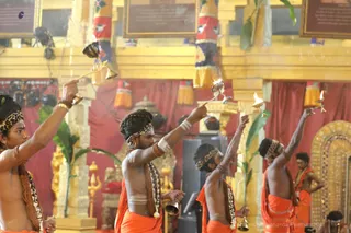 http://nithyananda.org/sites/default/files/photo-gallery/2018-10Oct-19-nithyananda-diary_bengaluru-aadheenam_uttamotama-seva_7T7A3380.JPG