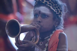 http://nithyananda.org/sites/default/files/photo-gallery/2018-10Oct-19-nithyananda-diary_bengaluru-aadheenam_uttamotama-seva_7T7A3483.JPG