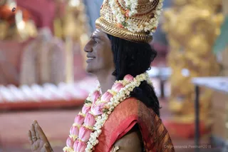 http://nithyananda.org/sites/default/files/photo-gallery/2018-10Oct-19-nithyananda-diary_bengaluru-aadheenam_uttamotama-seva_7T7A3528.JPG