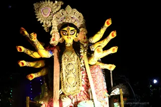 http://nithyananda.org/sites/default/files/photo-gallery/2018-10Oct-19-nithyananda-diary_bengaluru-aadheenam_uttamotama-seva_7T7A3574.JPG