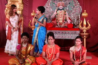 http://nithyananda.org/sites/default/files/photo-gallery/2018-10Oct-19-nithyananda-diary_bengaluru-aadheenam_uttamotama-seva_7T9A3467.JPG