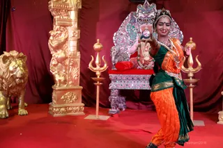 http://nithyananda.org/sites/default/files/photo-gallery/2018-10Oct-19-nithyananda-diary_bengaluru-aadheenam_uttamotama-seva_7T9A3584.JPG