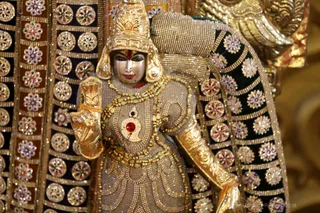 http://nithyananda.org/sites/default/files/photo-gallery/2018-10Oct-21-nithyananda-diary_bengaluru-aadheenam_uttamotama-seva_7T7A3703.JPG