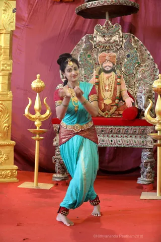 http://nithyananda.org/sites/default/files/photo-gallery/2018-10Oct-21-nithyananda-diary_bengaluru-aadheenam_uttamotama-seva_7T7A3830.JPG