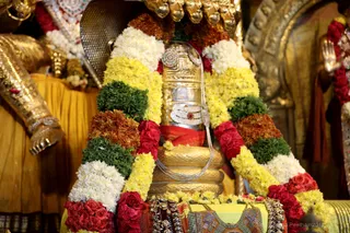 http://nithyananda.org/sites/default/files/photo-gallery/2018-10Oct-22-nithyananda-diary_bengaluru-aadheenam_uttamotama-seva_7T7A5533.JPG